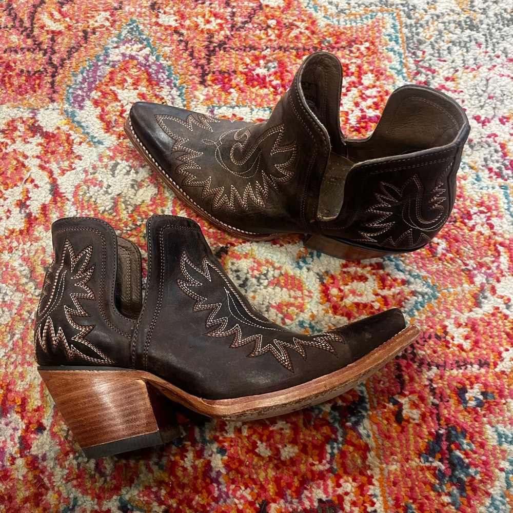 Ariat Dixon Booties